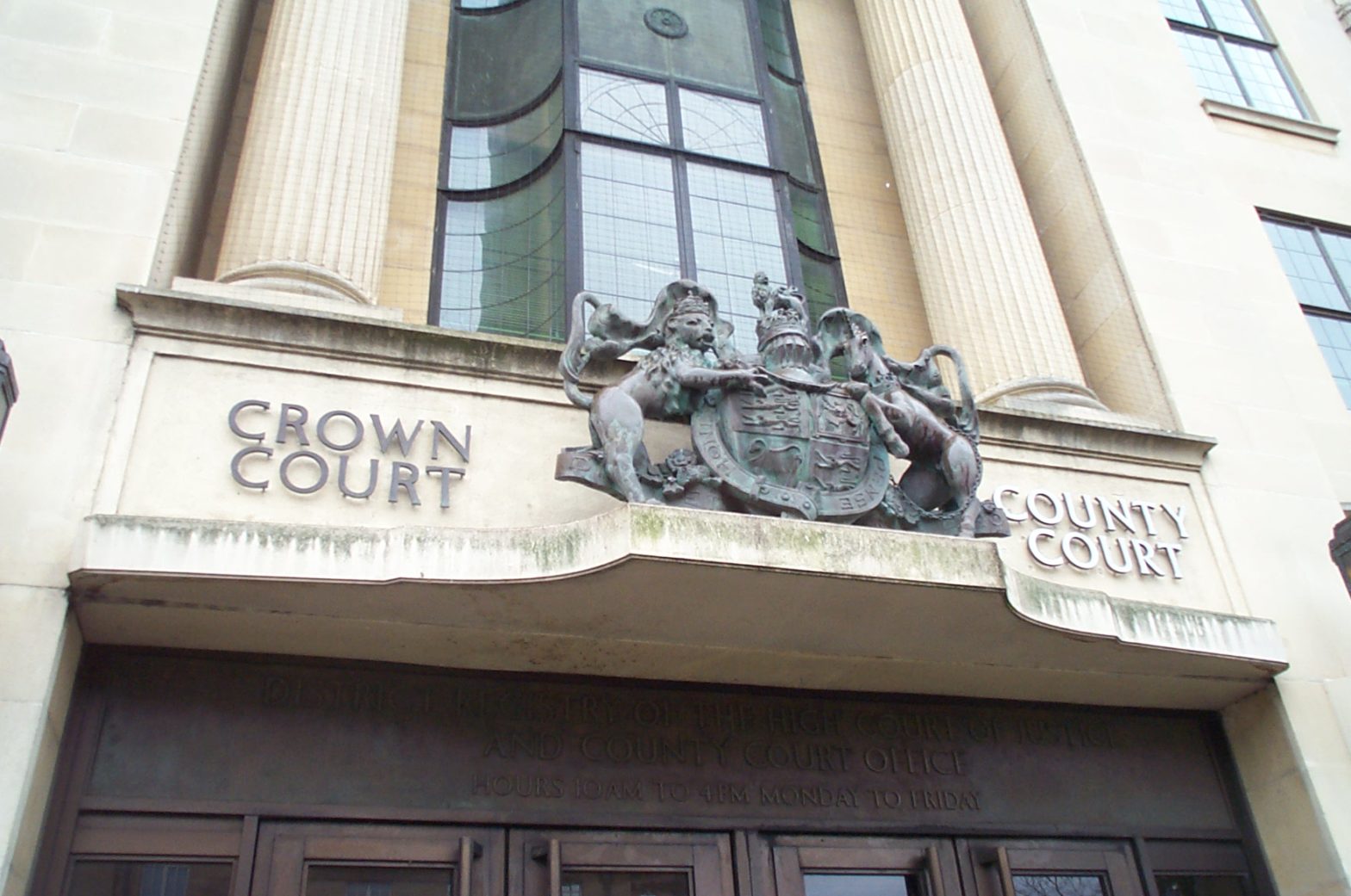Image of exterior of crown country court